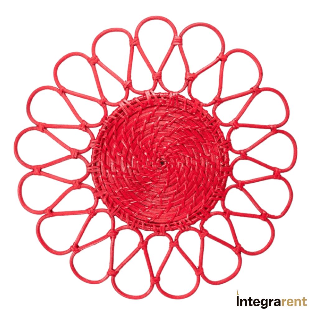 Noleggio sottopiatto rattan fiore rosso per Catering